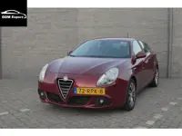 Alfa Romeo Giulietta 1.6 JTDm Distinctive | Clima | Parrot |