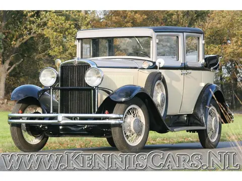 Nash 1931 480-455 Landaulette Sedan