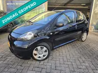 Toyota Aygo 1.0-12V Access | 2E EIGENAAR | 12 MND GARANTIE | NW APK |