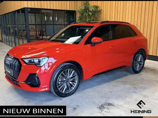 Audi Q3 45 TFSI e S edition. Pano. 2X S-Line. Apple-carplay. Blackline. 19 inch.