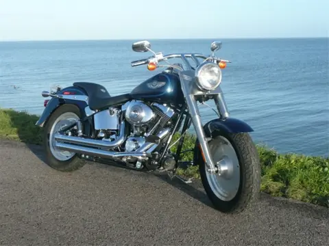 Harley Fatboy nieuwstaat slecht 3500 KM op de teller