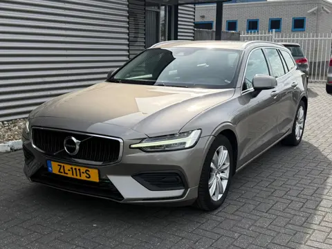 Volvo V60 2.0 D3 Momentum Pro | €10.000 EX BPM|