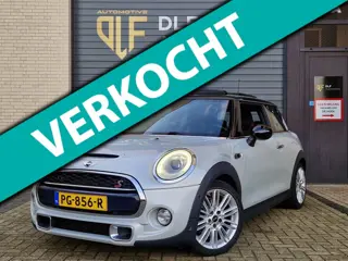 Mini Mini 2.0 Cooper S | Pano | Stoelverwarming | John Cooper Works | NAP