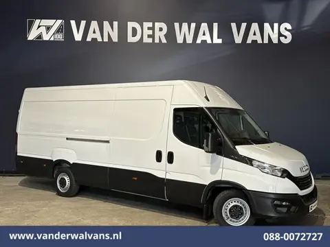 Iveco Daily 35S16 2.3 157pk L3H2 Euro6 Airco | Parkeersensoren | 3500kg trekvermogen Bijrijdersbank