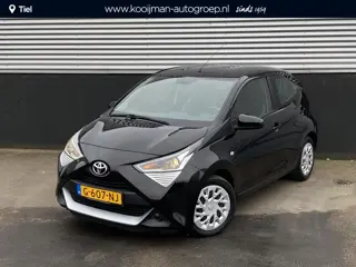 Toyota Aygo 1.0 VVT-i x-play limited NL-auto, boekjes compleet! Navigatie Apple CarPlay/Android Auto