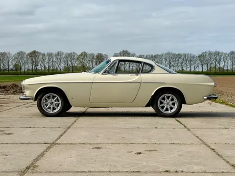 Volvo 1800S De "Saint" uitvoering