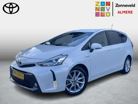 Toyota Prius + 1.8 Dynamic
