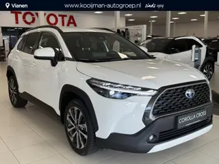 Toyota Corolla Cross Hybrid 140 Dynamic + All season banden, zeer nette auto, slechts 14000 km! gara
