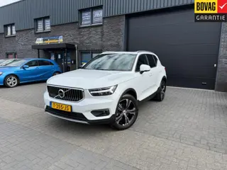 Volvo XC40 2.0 T4 R-Design | 1E EIGENAAR | 12MND GARANTIE | AUTOMAAT | LED | DAB | PANO | CRUISE | T