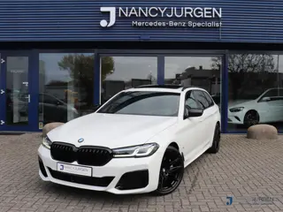 BMW 5 Serie Touring 530i xDrive | M-Sport | Pano | Luchtvering | 4 Wiel Besturing | Leer | Ambiente 