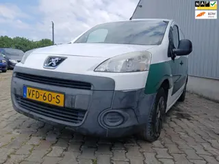 Peugeot Partner 120 1.6-16V L1 XR - Navi - Schade