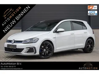 Volkswagen Golf 7.5 1.4 TSI PHEV GTE PANO STOELVERWARMING CAMERA