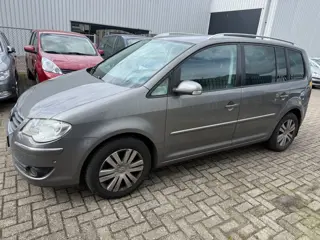 Volkswagen Touran 2.0 TDI Highline Business