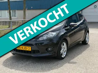 Ford Fiesta 1.6 Sport Clima! Carplay! PDC achter! Nap! APK!