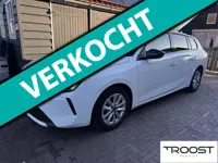 Opel Astra Sports Tourer 130 PK | Apple Android | Navi | Led | Privacy glas | Zwart dak | Climate co