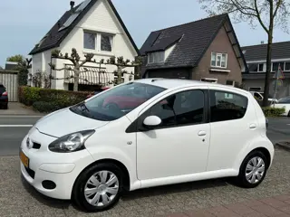 Toyota Aygo 1.0-12V 93.000 km NL-AUTO-NAP
