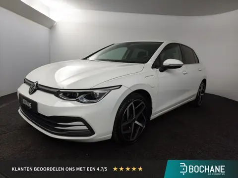 Volkswagen Golf 1.4 eHybrid Style | Achteruitrijcamera | Stoelverwarming | Navigatie | Adaptive Crui