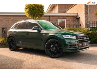 Audi Q5 55 TFSI e Quattro Competition 367 PK Pano ACC Keyless Luchtvering B&O 22''