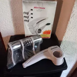 Westmark trommelrasp met 3 snijtrommels trommelrasp vaatwasser veilig materiaal: kunststof, rvs - h