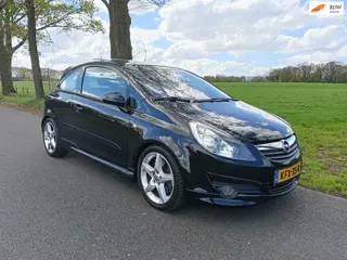 Opel CORSA 1.6-16V GSI