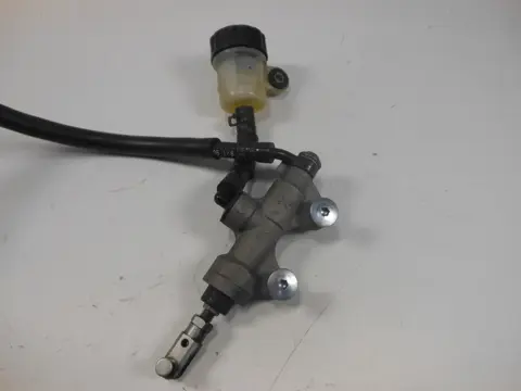 REMPOMP ACHTER Yamaha YZF R6 2006 - 2007
