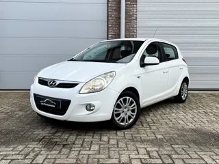 Hyundai i20 1.4i DynamicVersion (bj 2009)