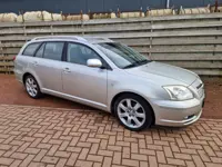 Toyota Avensis Wagon 2.0 VVTi Linea Luna