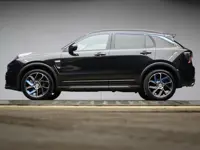 Lynk & Co 01 1.5 Sport (PANORAMADAK,APPLE CARPLAY,NAVI,CAMERA,CLIMATE,CRUISE,STOELVERWARMING,LED,SPO