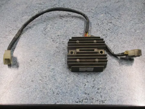 SPANNINGSREGELAAR Yamaha XV 920 1982 - 1988