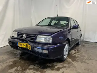 Volkswagen Vento 1.8 GL - Front Schade - Glasbreuk