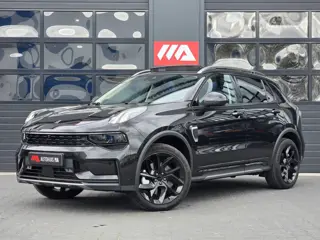 Lynk & Co 01 1.5 Black Edition Panoramadak|360° Camera|ACC|Stoelverwarming|Navi|Carplay