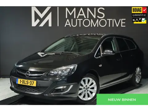 Opel Astra Sports Tourer 1.4 Turbo Cosmo / TREKHAAK / CAMERA / DODEHOEK / CRUISE