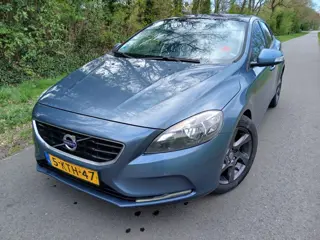 Volvo V40 1.6 D2 Kinetic |VLIEGWIEL HOORBAAR|