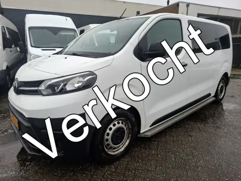 Toyota Proace Shuttle 1.5 D-4D 9-PERSOONS 102PK (bj 2019)