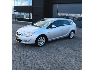 Opel Astra Sports Tourer 1.4 Cosmo
