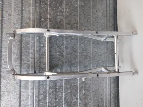 ACHTER SUBFRAME Aprilia RSV 1000 1998 - 2000
