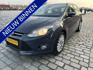 Ford Focus 1.6 TI-VCT First Edition airco/ecc stoelver halfleer