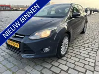 Ford Focus 1.6 TI-VCT First Edition airco/ecc stoelver halfleer