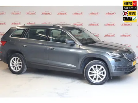 Skoda Kodiaq 1.5 TSI Business Edition NL auto, Trekhaak, Stoel en stuur verw, appconnect, keyl
