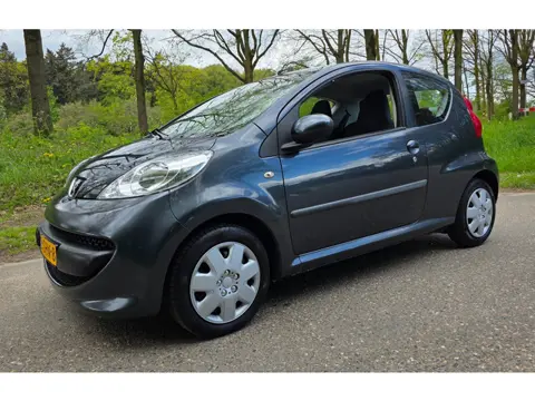 Peugeot 107 1.0-12V - NL Auto - 2e Eig - Keurig onderhouden -