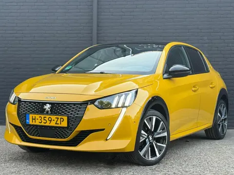 Peugeot 208 1.2 PureTech GT-Line | 1STE EIGENAAR | PANO | CARPLAY | CAMERA | NWE APK