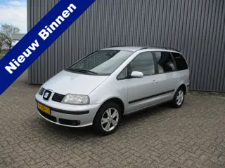 SEAT Alhambra 2.0 Dynamic Style 7 Persoons Airco Trekhaak