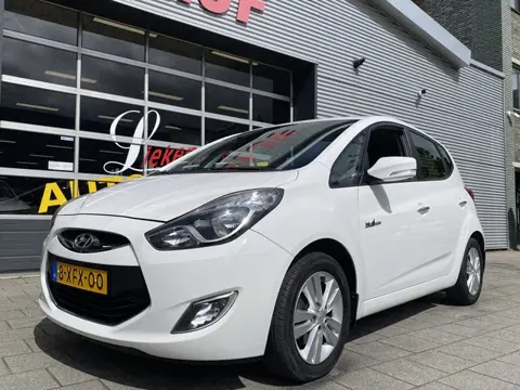 Hyundai Ix20 1.6i i-Vision Blue - Navigatie I Airco I Achteruitrij camera I Sport velgen I 117.000 K