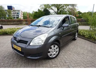 Toyota Verso 1.6 VVT-i Terra (bj 2009)