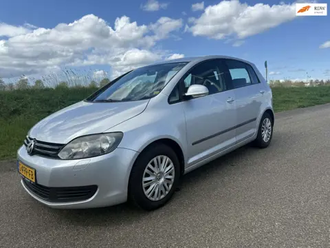 Volkswagen Golf Plus 1.4 TSI Highline leuke auto incl nw apk en garantie !