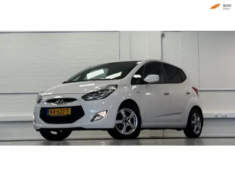 Hyundai Ix20 1.6i i-Motion Parkeerhulp All season banden APK 2-2027