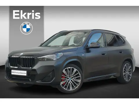 BMW X1 xDrive30e | M Sport Pro | Trekhaak | Schuif-kanteldak | Head-up| Harman Kardon | Driving Assi