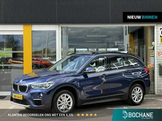 BMW X1 sDrive20i High Executive | NAP | Trekhaak | Cruise adaptief | Stoelverwarming | LED | Achteru