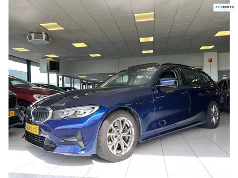 BMW 3-serie Touring 330i xDrive High Executive/Panoramadak/Leder