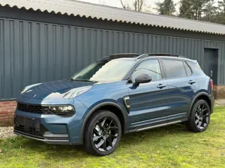 Lynk & Co 01 1.5 Plug in Hybrid Black Edition Bomvol